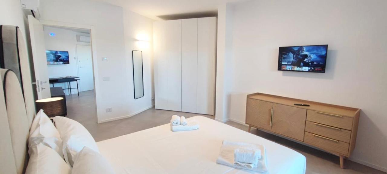Marisabella Suite Spa 5 Bari Bagian luar foto