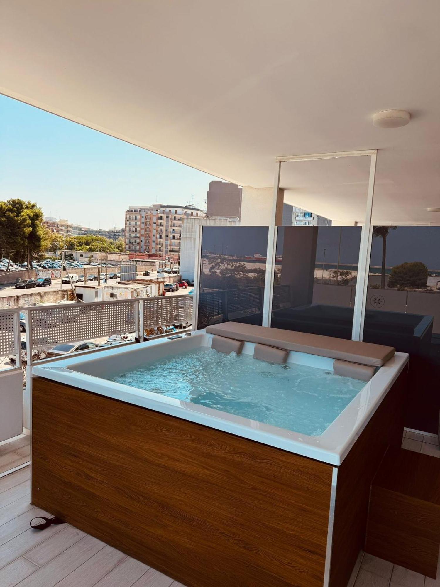 Marisabella Suite Spa 5 Bari Bagian luar foto